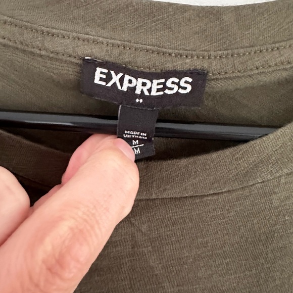 Express Green Short Sleeve - Picture 3 of 3